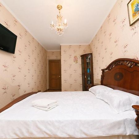 Apartment On Volodymirska 73 Street Kiev Extérieur photo