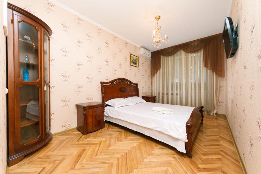 Apartment On Volodymirska 73 Street Kiev Extérieur photo
